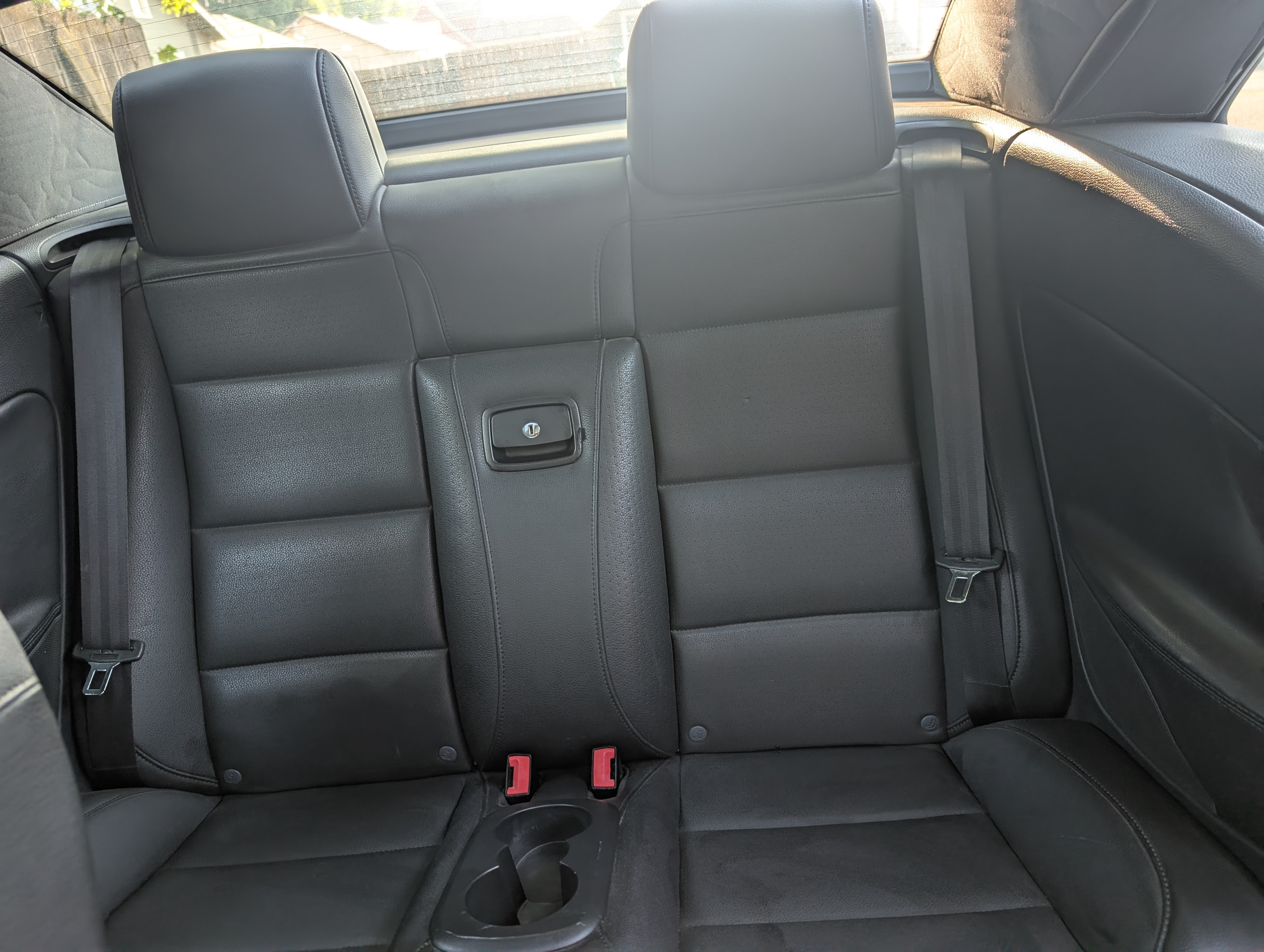 Used 2011 Volkswagen Eos Komfort FWD image 8