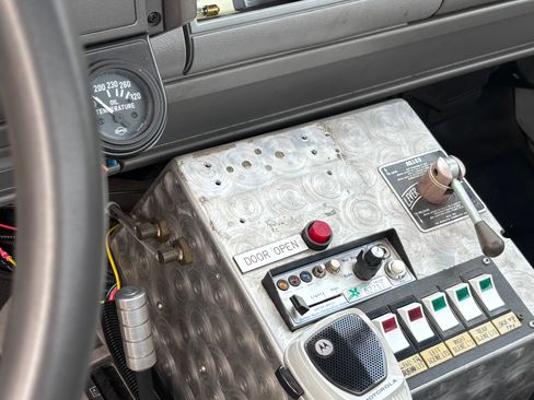 Used 1992 Chevrolet Silverado 3500 4x4 Regular Cab image 10