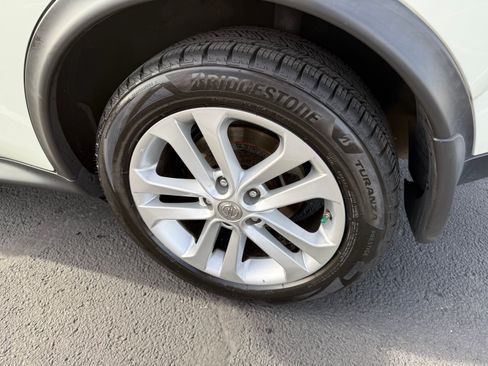 Used 2011 Nissan Juke SV image 14