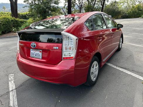 Used 2011 Toyota Prius Three w/ Navigation Pkg image 6