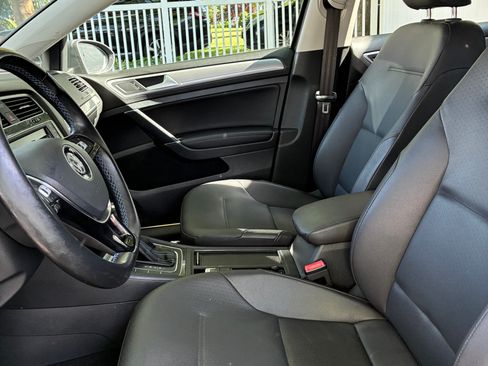 Used 2016 Volkswagen e-Golf SEL Premium FWD image 15