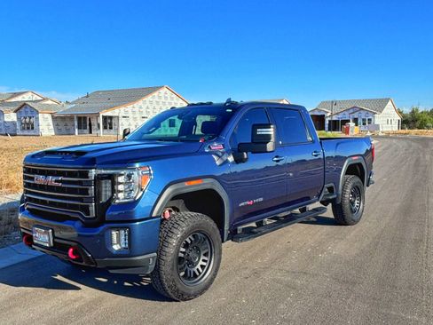 Used 2020 GMC Sierra 2500 AT4 w/ AT4 Premium Package AWD/4WD image 1