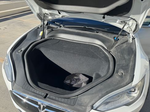 Used 2016 Tesla Model S P90D image 14