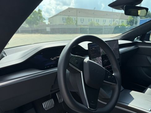 Used 2024 Tesla Model S Plaid AWD/4WD image 2