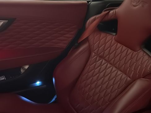 Used 2017 Jaguar F-TYPE SVR image 12