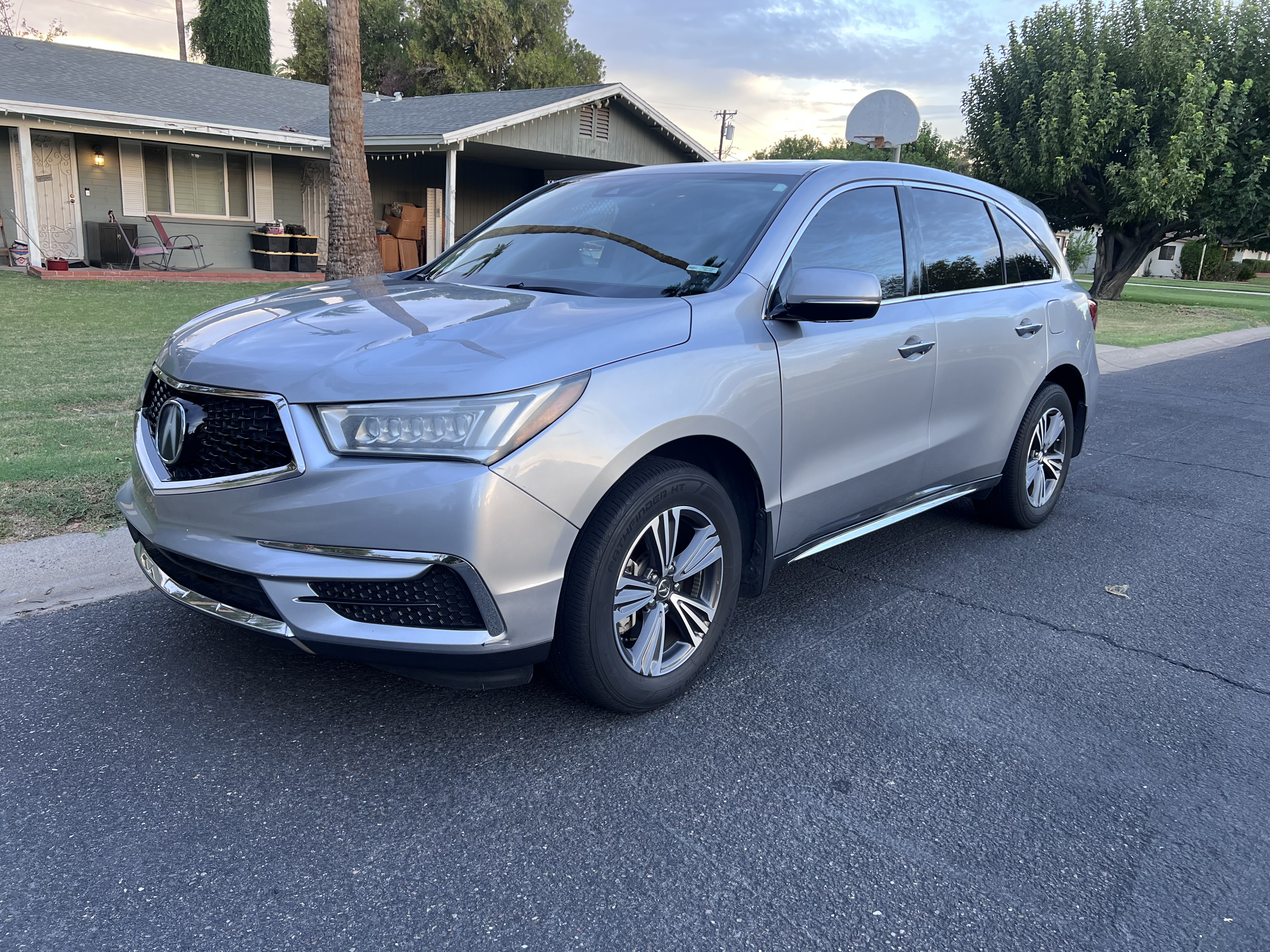 Used 2018 Acura MDX FWD image 1