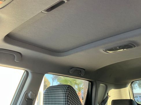 Used 2010 Kia Soul ! FWD image 22