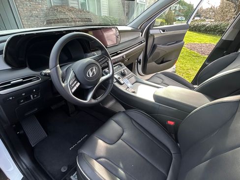 Used 2025 Hyundai Palisade SEL image 14