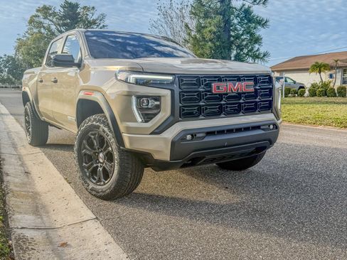 Used 2024 GMC Canyon Elevation w/ Elevation Premium Package image 1