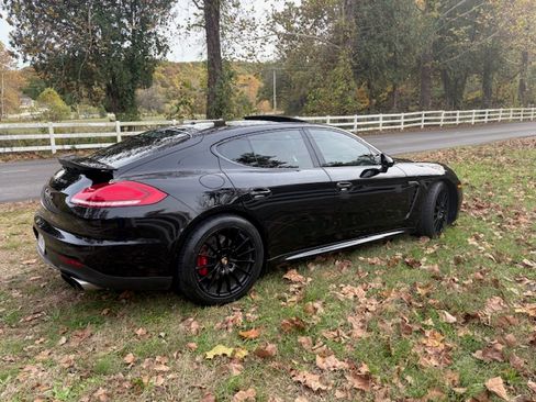 Used 2014 Porsche Panamera Turbo image 8