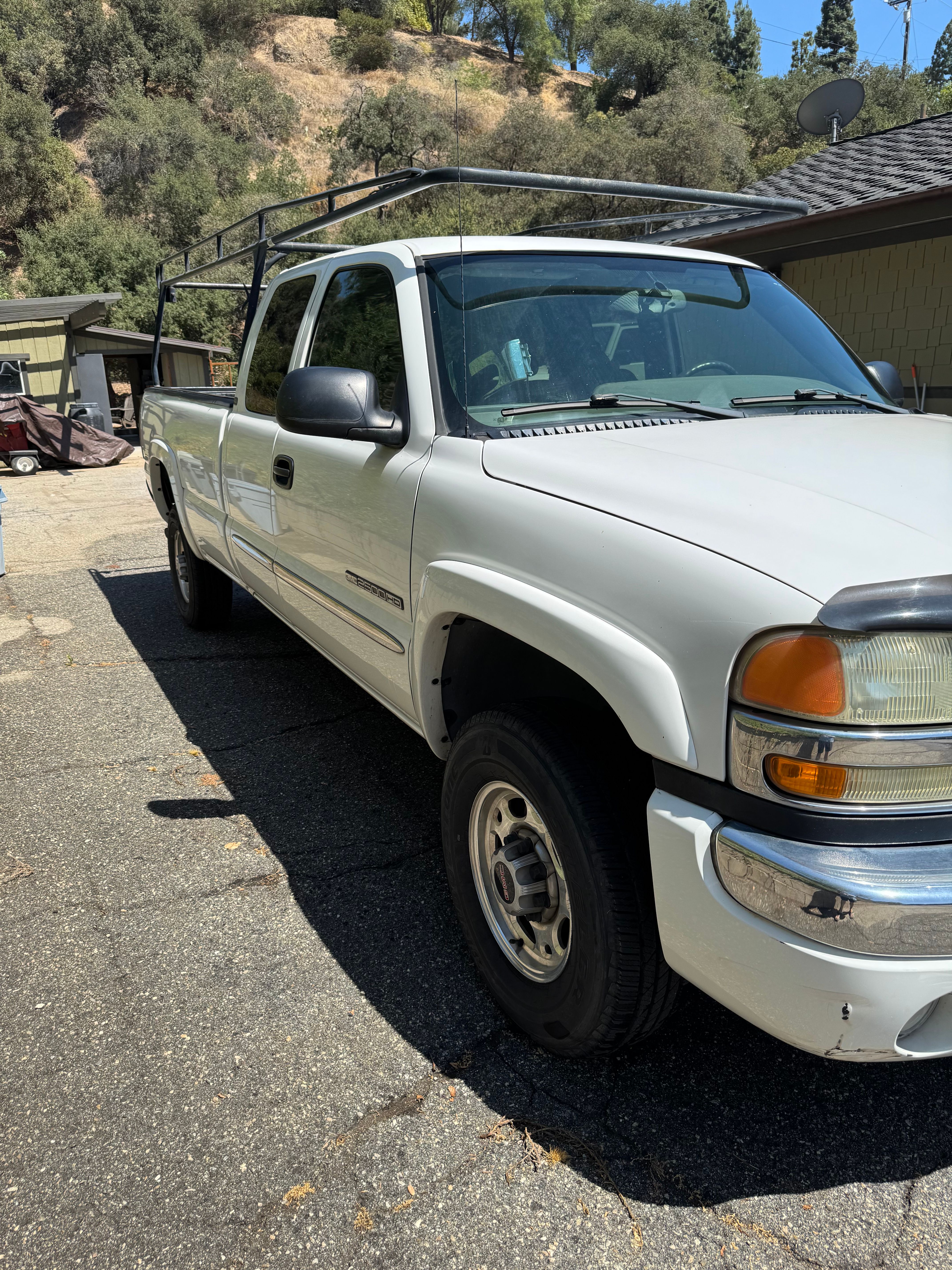 Used 2004 GMC Sierra 2500 SLE RWD image 8
