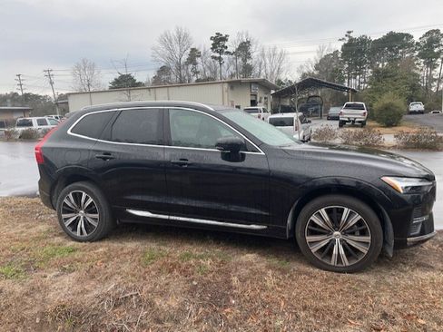 Used 2022 Volvo XC60 B5 Inscription w/ Protection Package Premier image 4