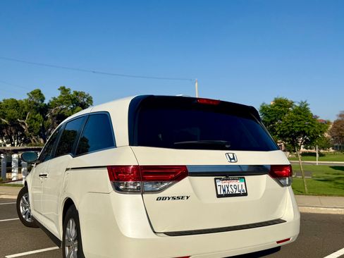 Used 2017 Honda Odyssey EX-L image 6