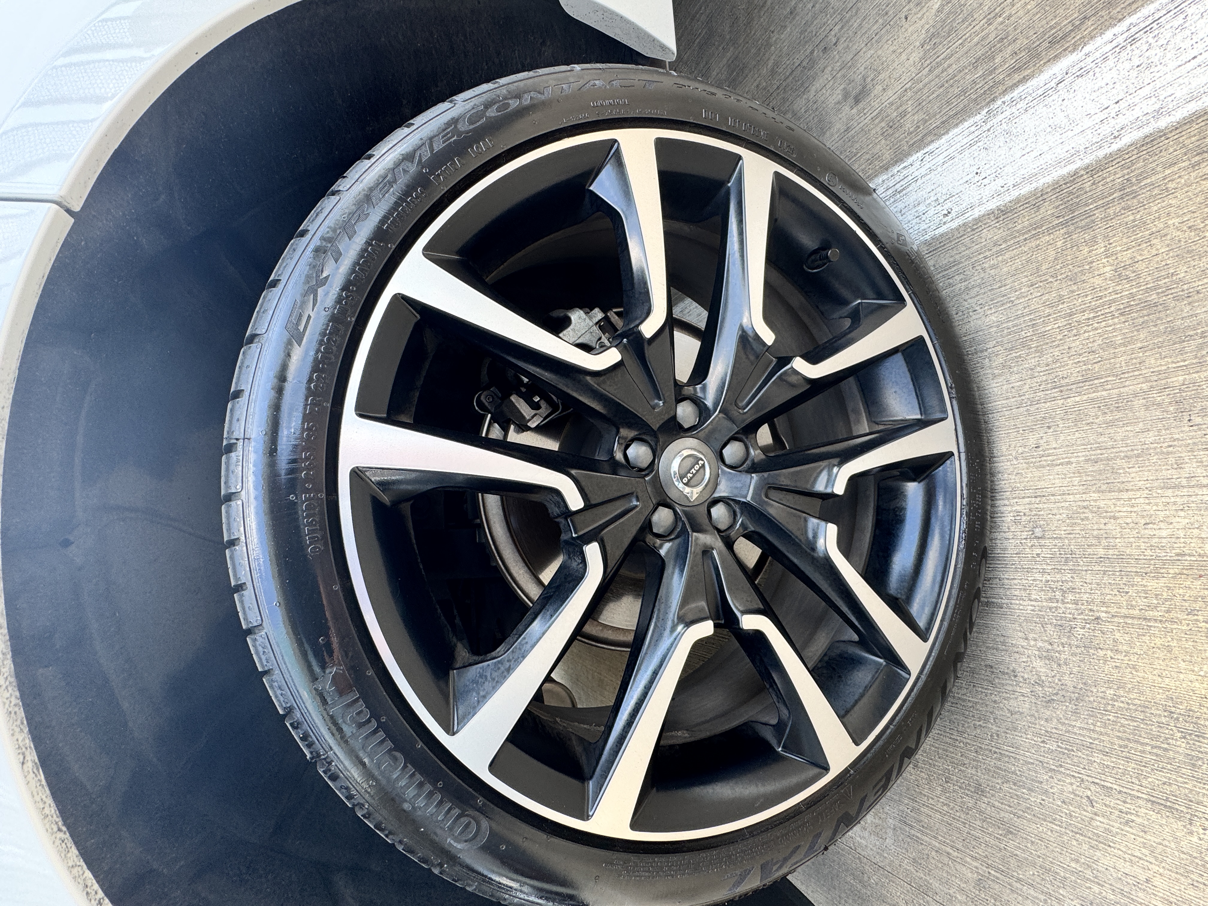 Used 2023 Volvo XC60 B6 Ultimate w/ Protection Package Premier AWD/4WD image 19