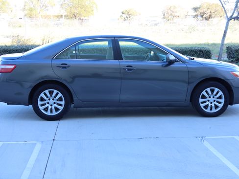 Used 2008 Toyota Camry LE image 4