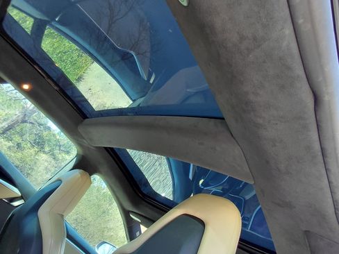 Used 2016 Tesla Model S 90D image 11