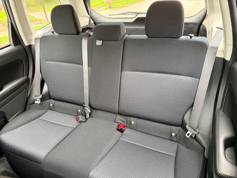 Used 2016 Subaru Forester 2.5i w/ Alloy Wheel Package image 11