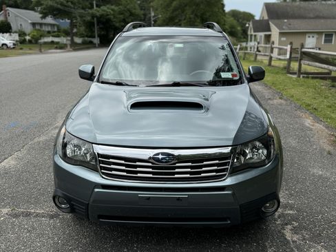 Used 2010 Subaru Forester 2.5XT Limited image 2