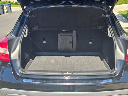 Used 2019 Mercedes-Benz GLA 250 250 Sport Utility 4D image 13