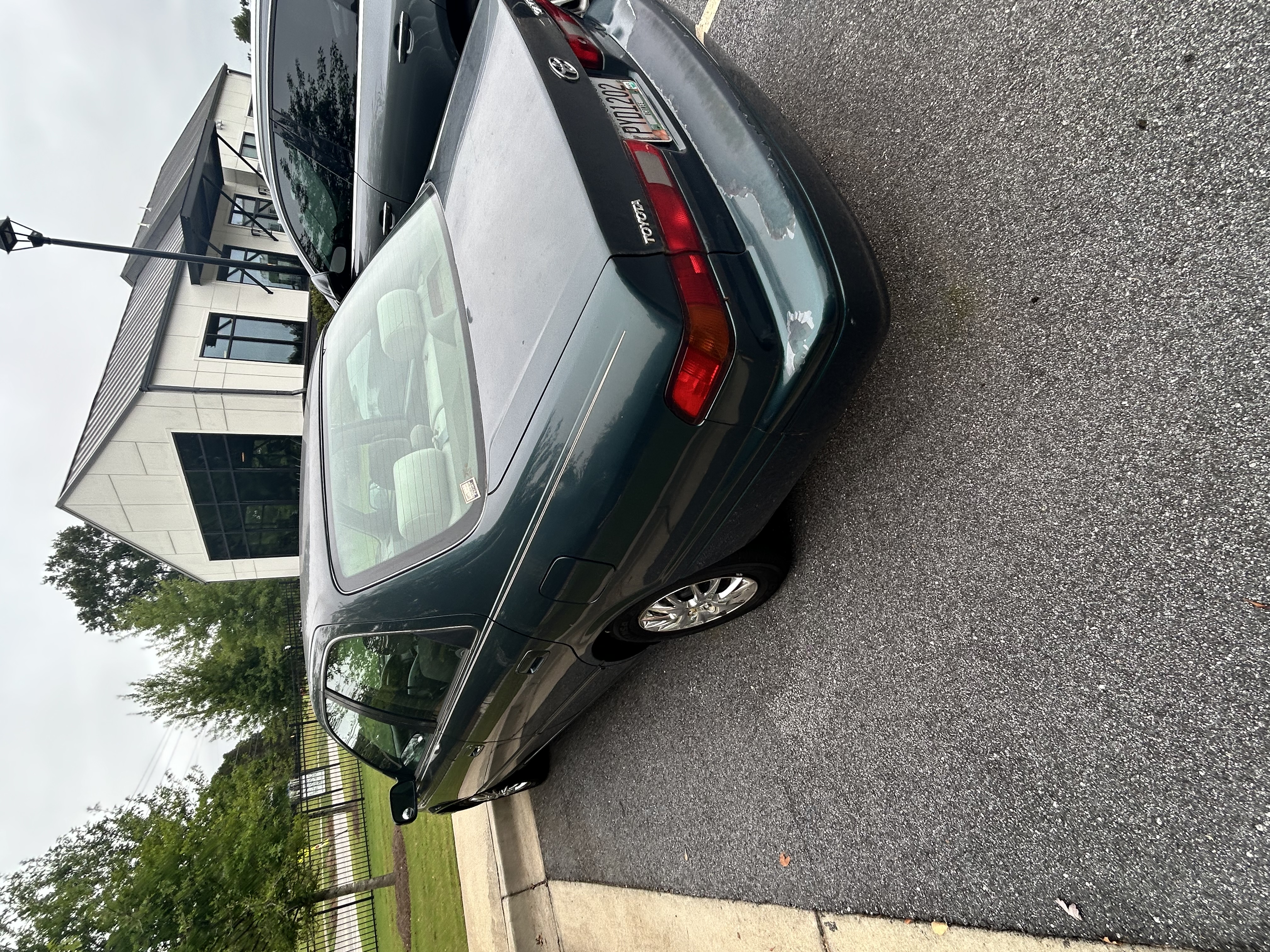 Used 1998 Toyota Camry LE FWD image 8