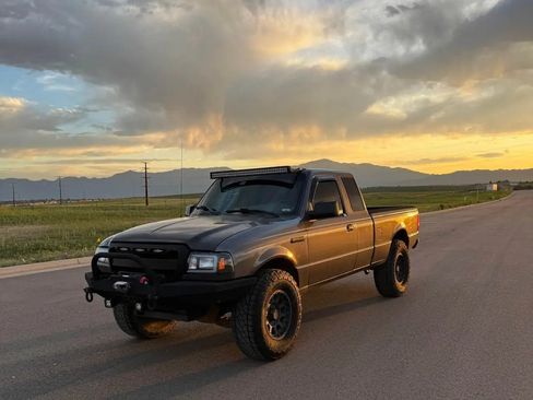Used 2007 Ford Ranger XLT image 2