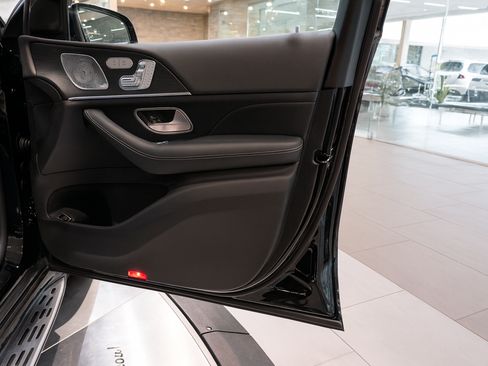 Used 2024 Mercedes-Benz GLE 350 4MATIC image 10