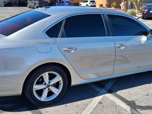 Used 2012 Volkswagen Passat 2.5 SE image 5