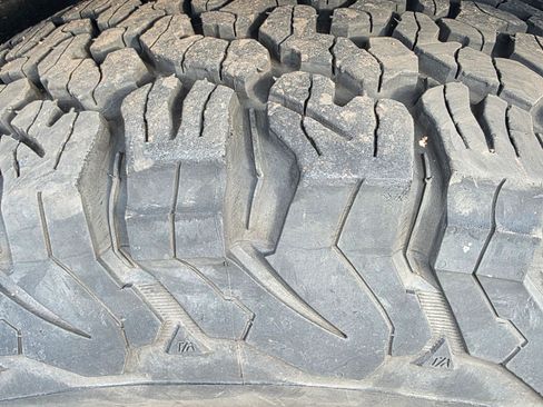 Used 2019 Jeep Cherokee Trailhawk image 23