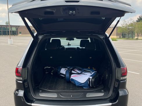 Used 2014 Jeep Grand Cherokee Limited w/ Luxury Group II image 25