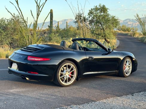 Used 2013 Porsche 911 Carrera S RWD image 8