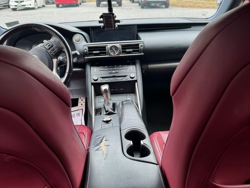 Used 2017 Lexus IS 200t F Sport w/ F Sport Package image 12