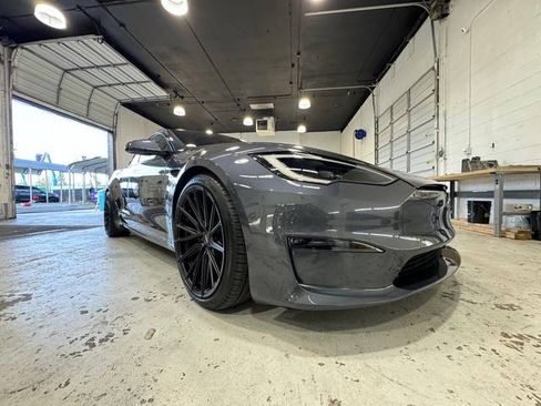 Used 2022 Tesla Model S Plaid image 5