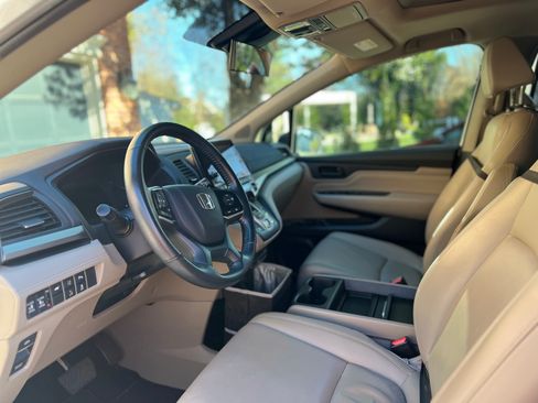 Used 2020 Honda Odyssey Touring image 8