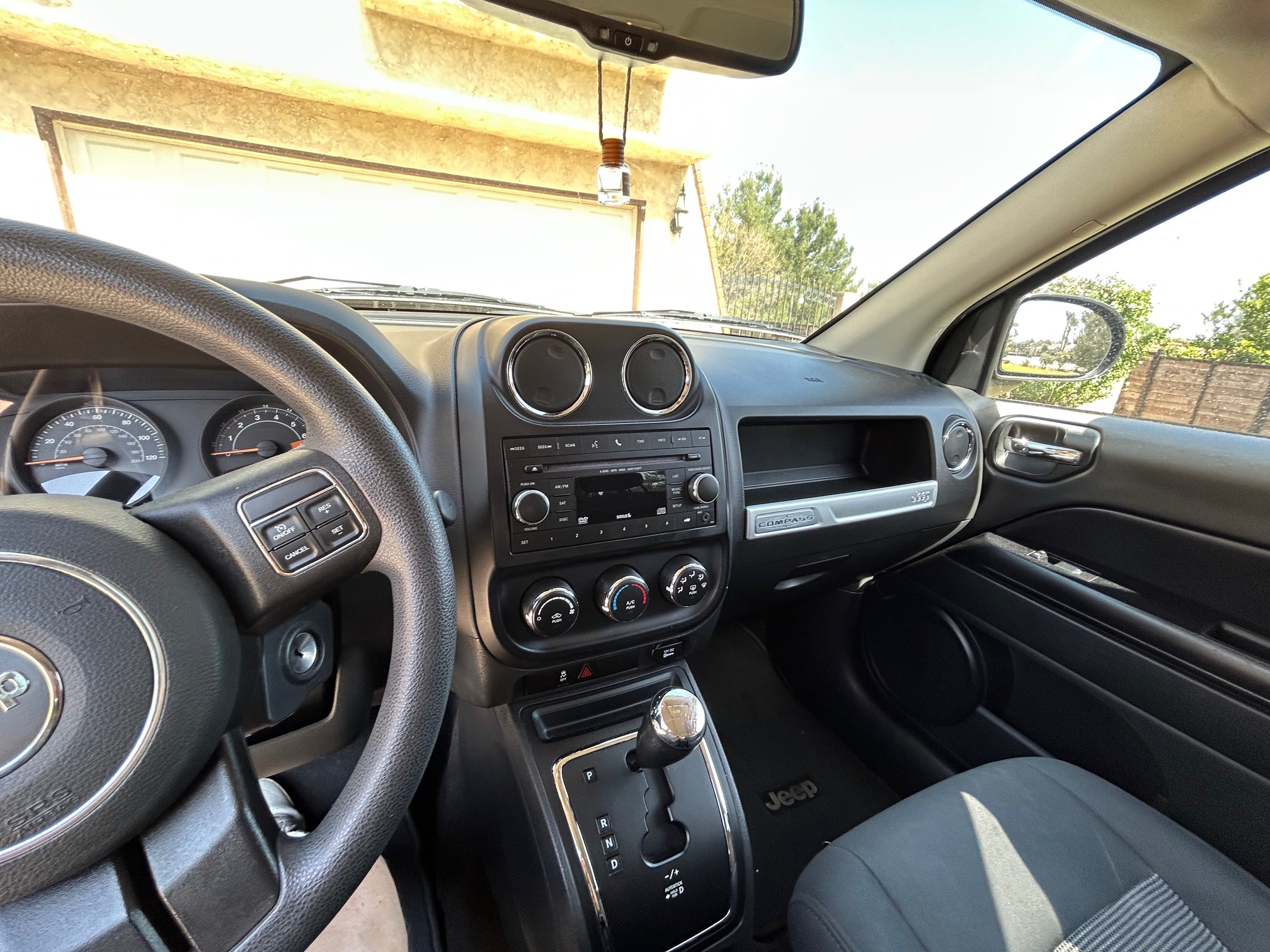 Used 2016 Jeep Compass Sport w/ Power Value Group FWD image 6