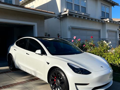 Used 2023 Tesla Model 3 Performance AWD/4WD image 1