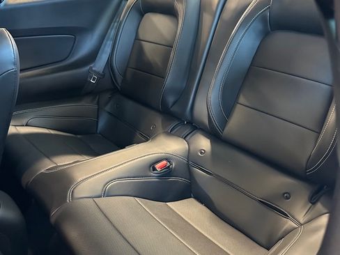 Used 2021 Ford Mustang Shelby GT500 w/ Technology Package image 21