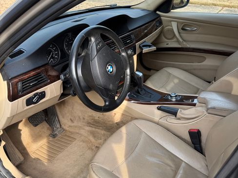 Used 2012 BMW 328i xDrive Wagon image 10