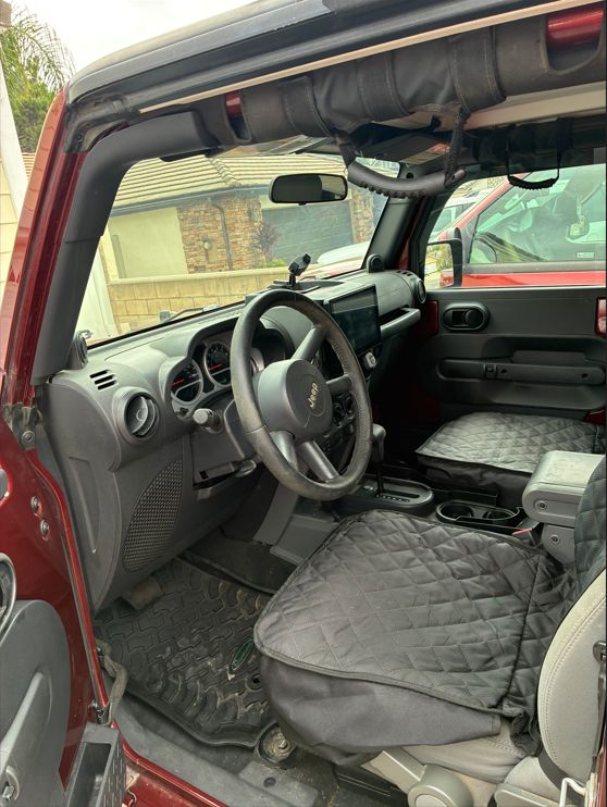 Used 2007 Jeep Wrangler Rubicon w/ PWR Convenience Group AWD/4WD image 1