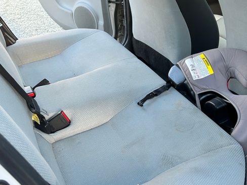 Used 2014 Toyota Prius C One image 11