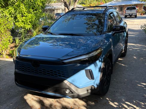 Used 2014 Toyota Prius Five image 14