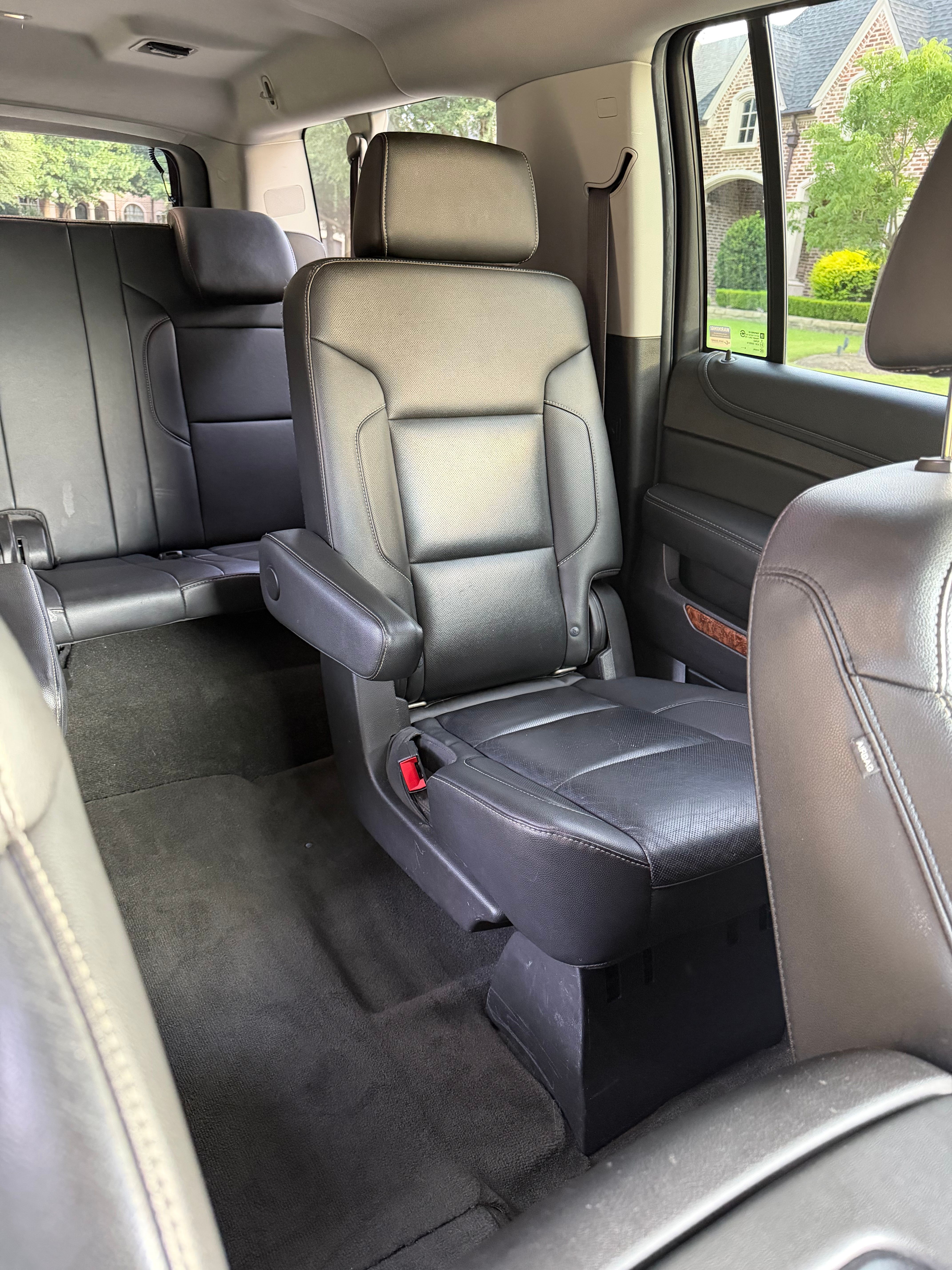 Used 2017 Chevrolet Suburban Premier AWD/4WD image 9