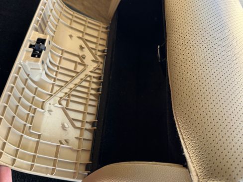 Used 2008 Mercedes-Benz CLS 550 image 10