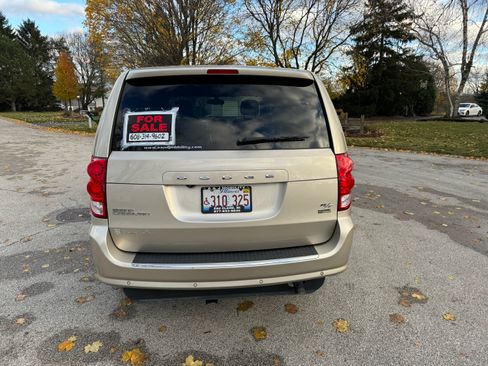 Used 2014 Dodge Grand Caravan R/T w/ Safety Sphere Group image 5