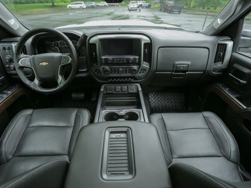 Used 2019 Chevrolet Silverado 3500 LTZ w/ Duramax Plus Package AWD/4WD image 8