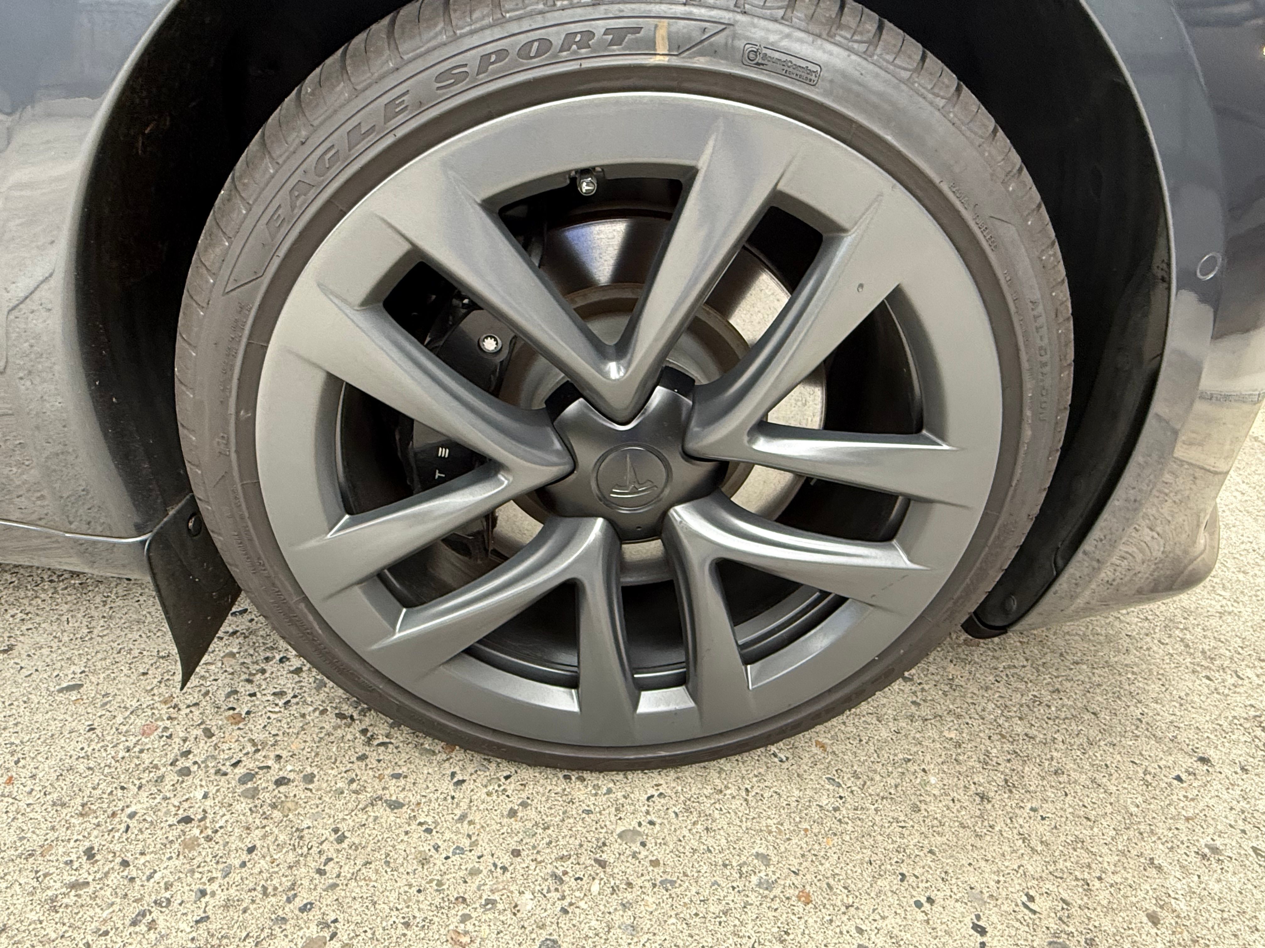 Used 2022 Tesla Model S Standard Range AWD/4WD image 12