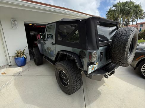 Used 2014 Jeep Wrangler Rubicon w/ Power Convenience Group image 6