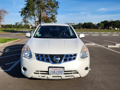 Used 2012 Nissan Rogue SV image 4