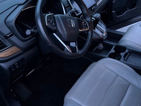 Used 2017 Honda CR-V Touring image 9