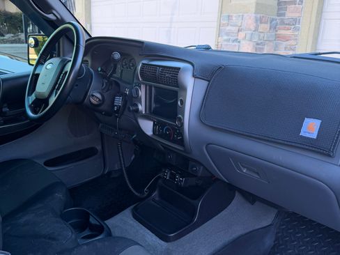 Used 2011 Ford Ranger XLT image 6