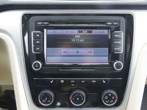 Used 2013 Volkswagen Passat TDI SE image 14